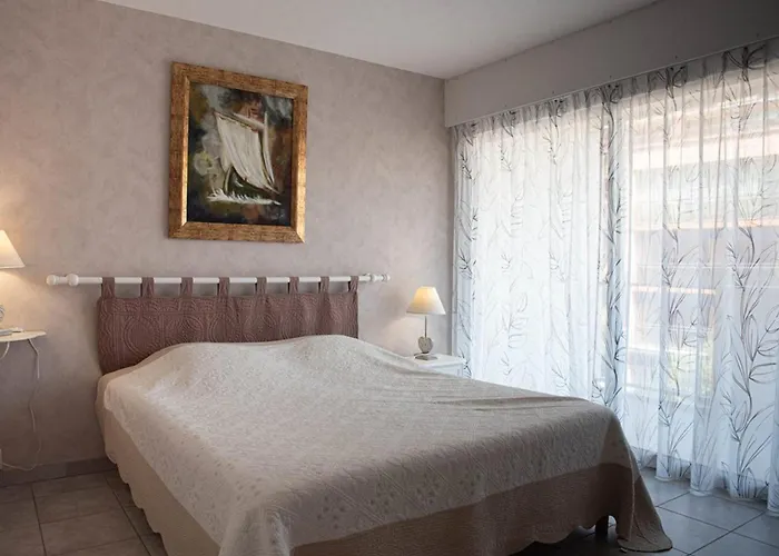 T2 Duplex Au Lavandou, 4 Pers, Bord De Mer, Parking, Clim - Fr-1-803-58 Apartmán